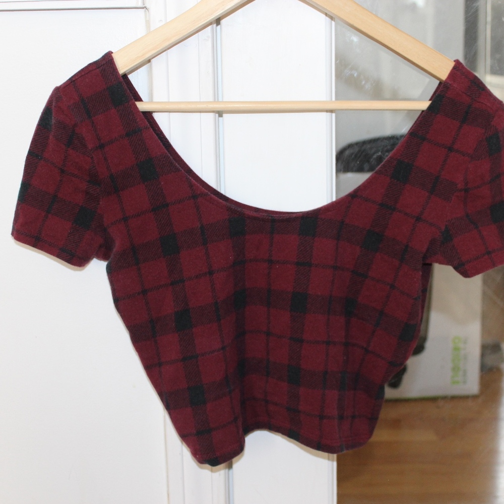 S/M Plaid Cropped Shirt